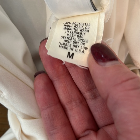 Vintage 80s Jonquil Cream with lace/embroidered collar and sleeves Robe Sz MED - Picture 4 of 5